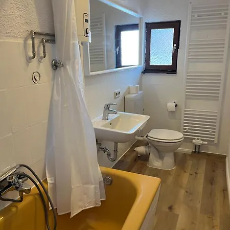 Monteurzimmer Reuhl - Rodenstein Апартаменты *