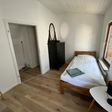 Monteurzimmer Reuhl - Rodenstein Appartement *