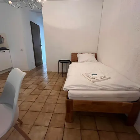 Monteurzimmer Reuhl - Rodenstein