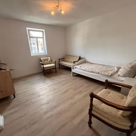 Monteurzimmer Reuhl - Rodenstein Appartement *