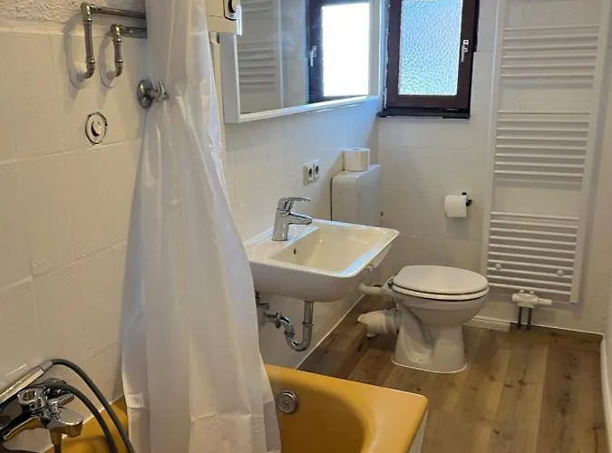 Monteurzimmer Reuhl - Rodenstein Апартаменты *